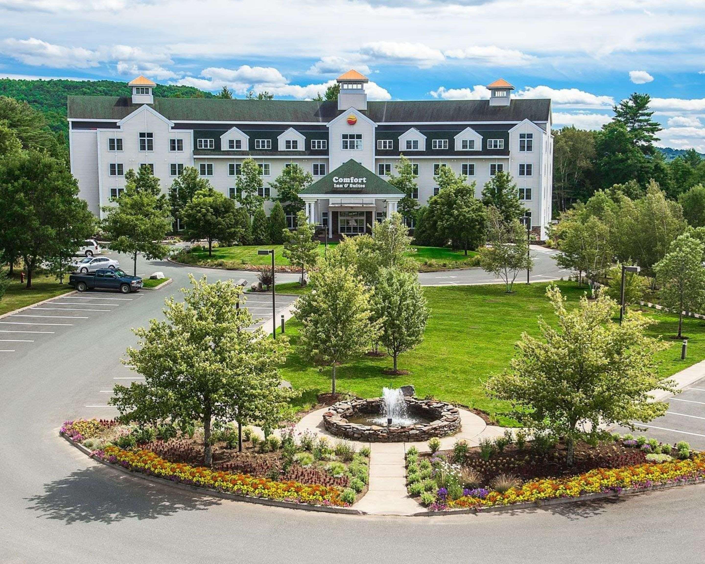 Comfort Inn & Suites Near Burke Mountain Saint Johnsbury Exteriér fotografie