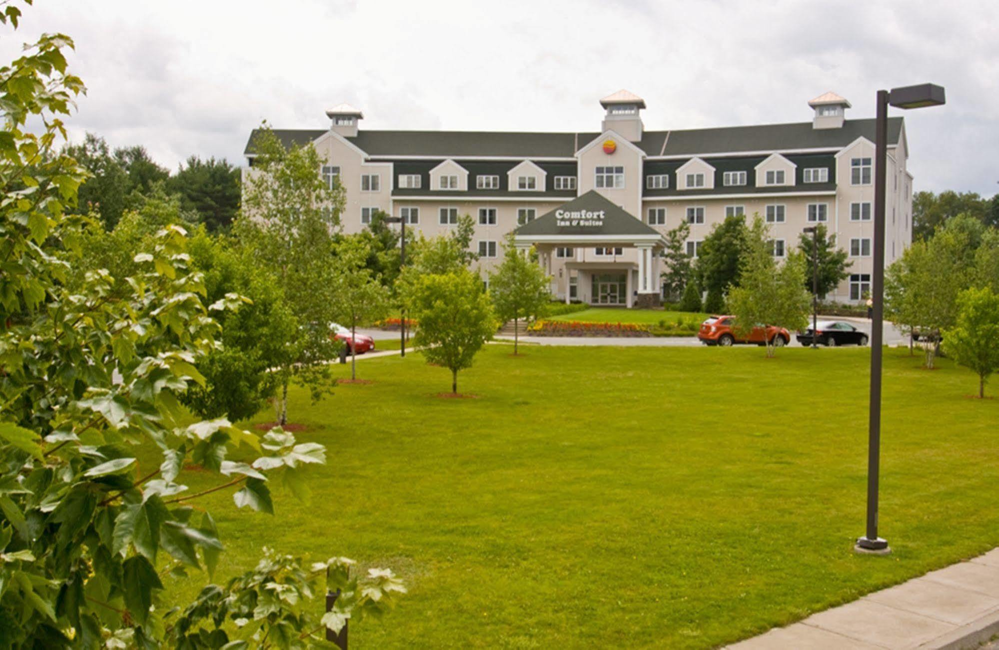 Comfort Inn & Suites Near Burke Mountain Saint Johnsbury Exteriér fotografie