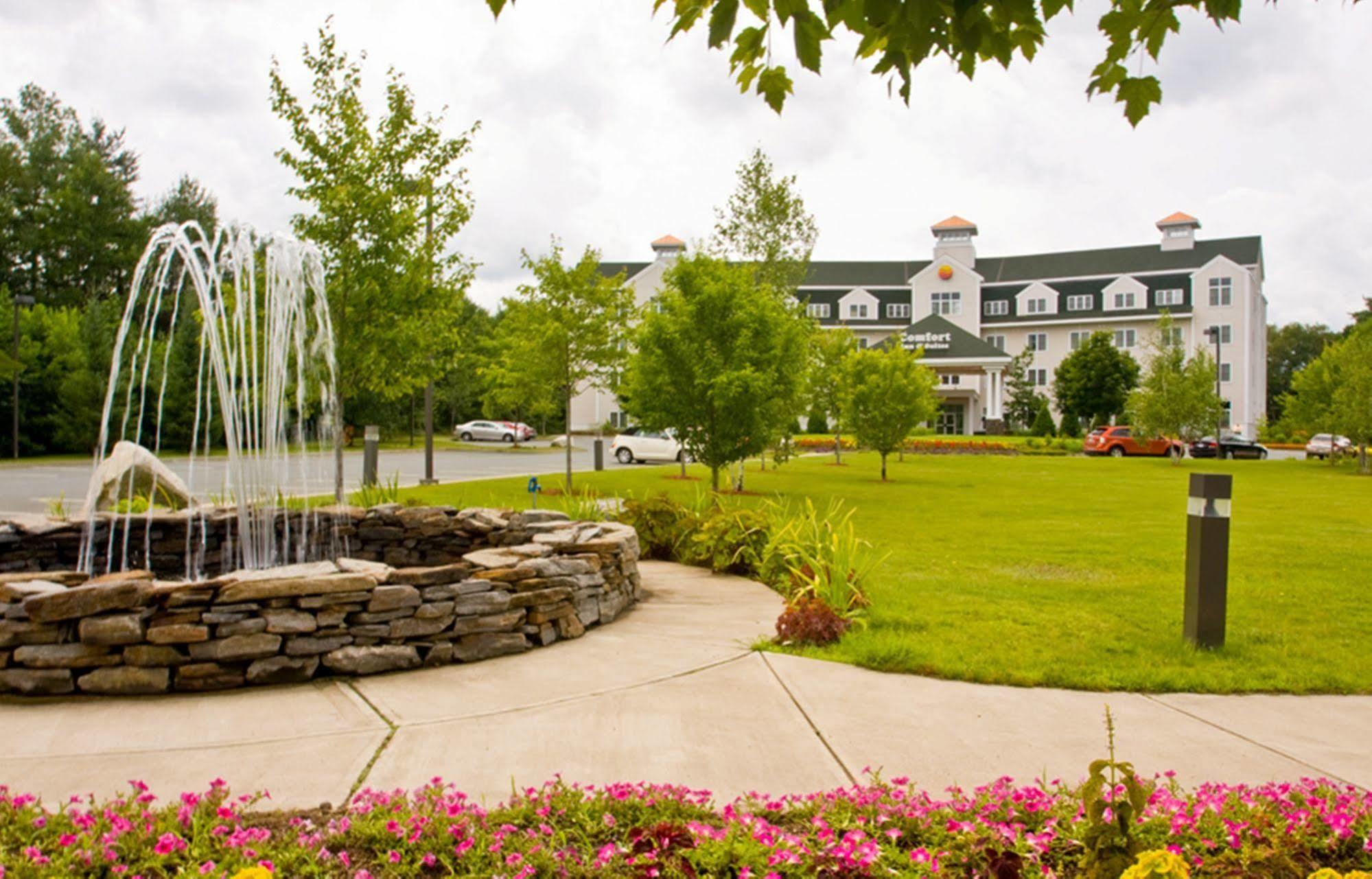 Comfort Inn & Suites Near Burke Mountain Saint Johnsbury Exteriér fotografie